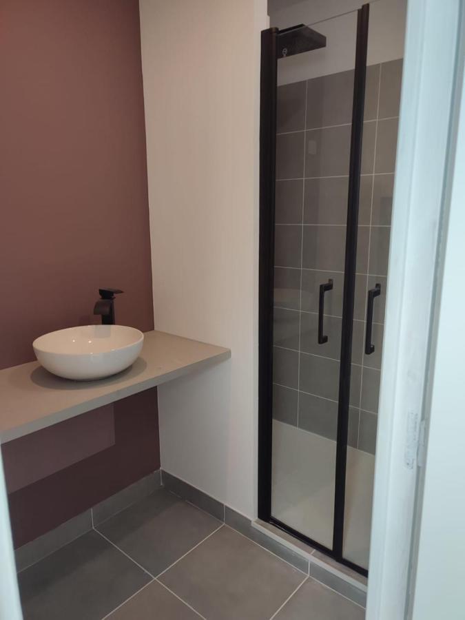 A L'Ombre Des Bois, Chambre Double Confort Neung-sur-Beuvron Exteriör bild